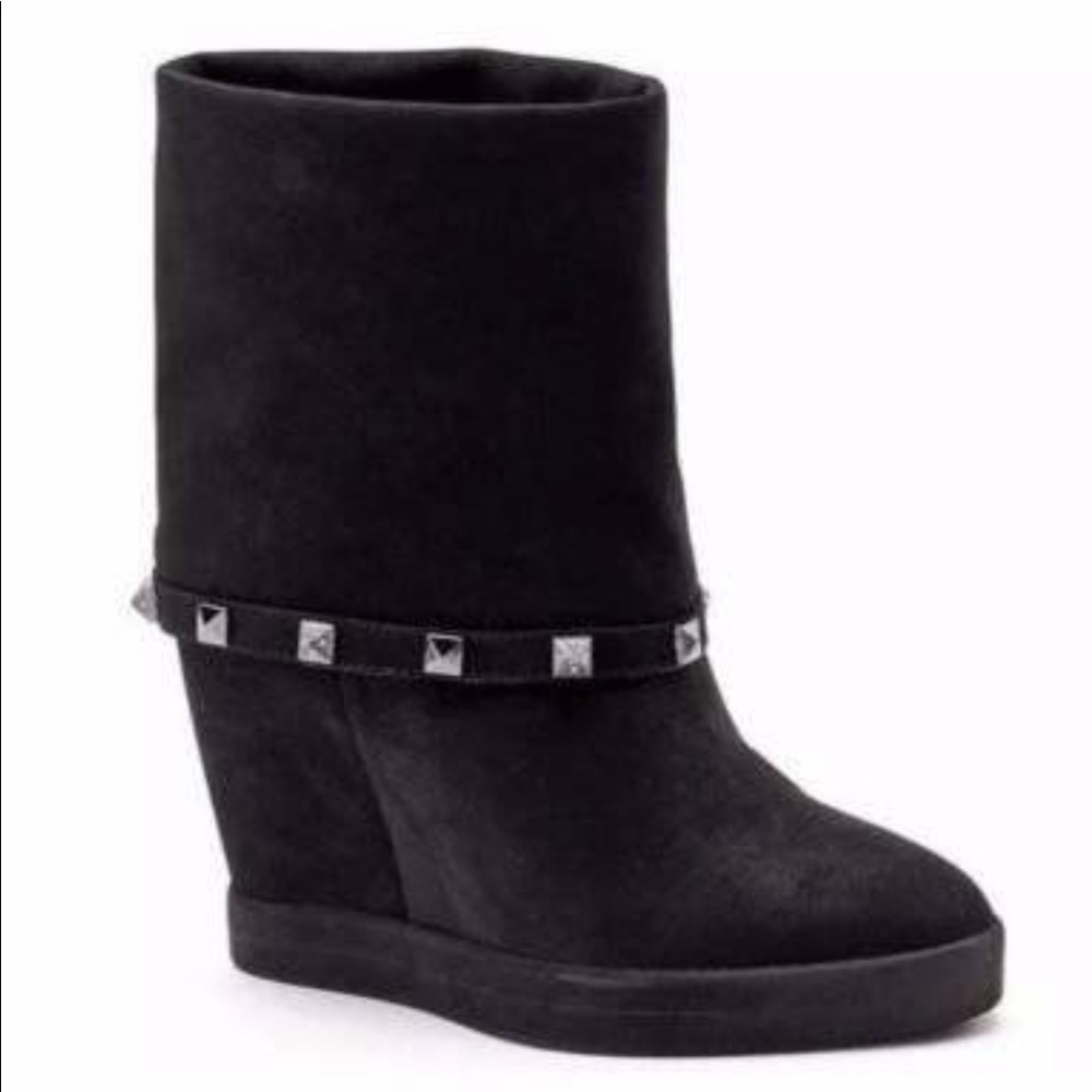 JLo boots